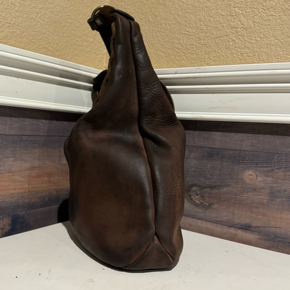 Vintage handmade Leather 70s Bag Fold Over Top Bohemian Metal Hardware - Picture 5 of 7